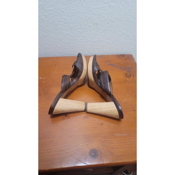 Frye gerry slide Brown Leather Heeled Sandals With Buckle Accents - Size 7.5 - Picture 6 of 11
